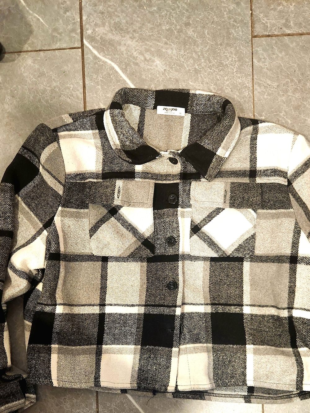 zeagoo Black & White Plaid Button-Down Collar Shirt Jacket